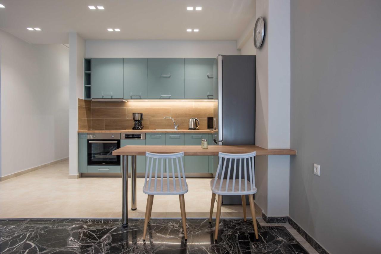 Central Spacious Apt Close To Port-Sites W/View 2 Iraklio Eksteriør bilde